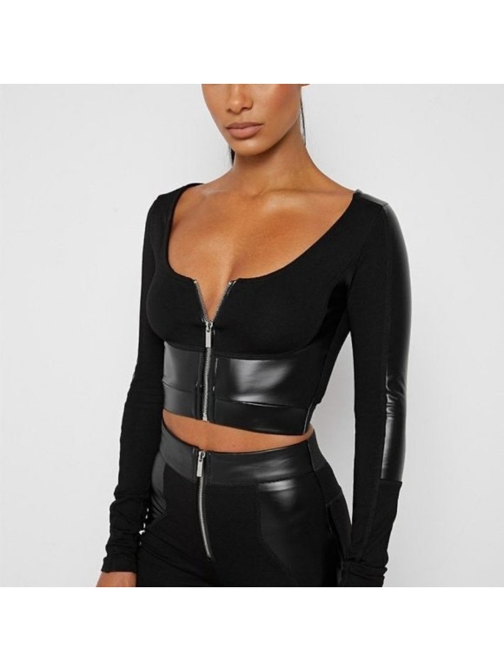 Maniere De Voir Black Long-Sleeve Zip Crop Top